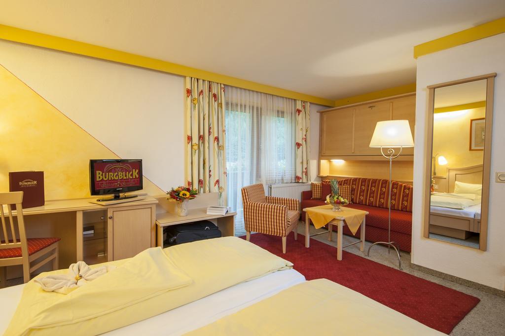 Hotel-Restaurant Burgblick Dorfgastein Oda fotoğraf